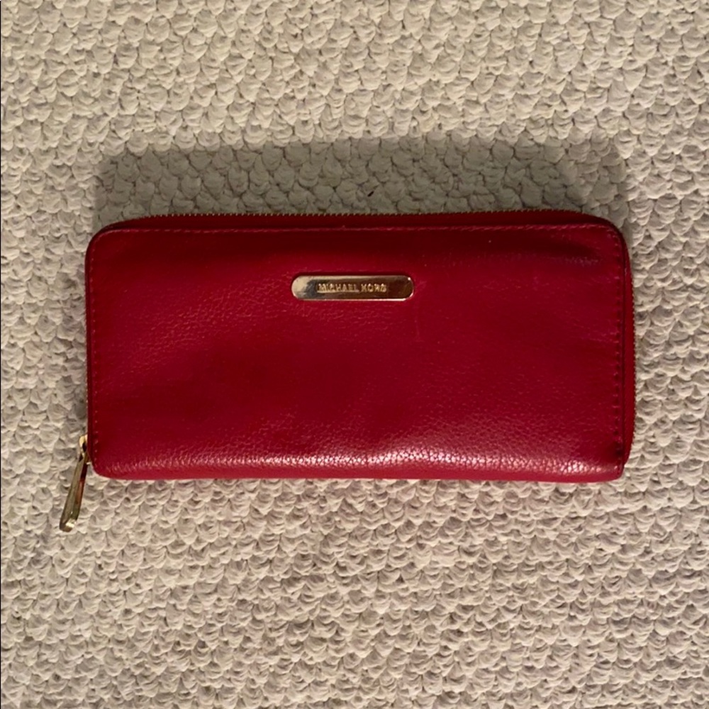 Michael Kors - red zip wallet
